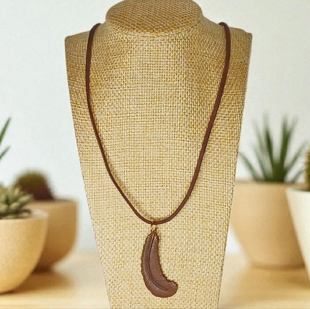 Long Leather Cord Necklace Feather Pendant Whimsigoth Dark Academia Brown 1970s